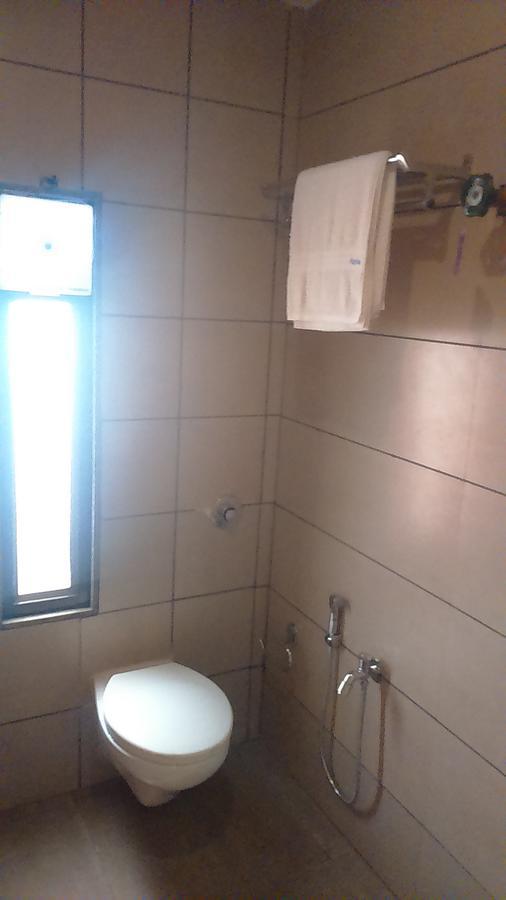 Отель Apple Residency Patan  Экстерьер фото